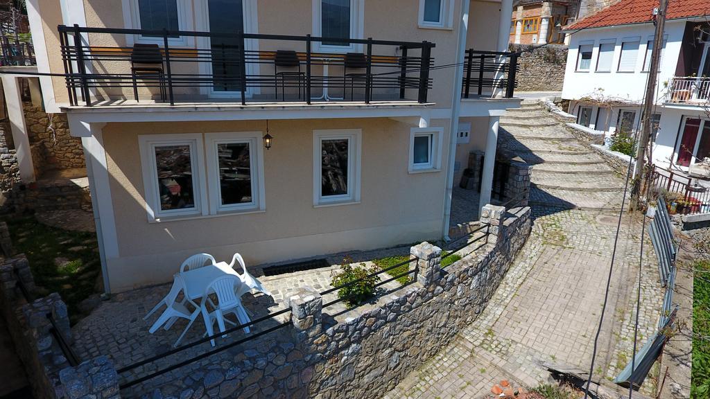 Apartment And Studio Damjan Ohrid Luaran gambar