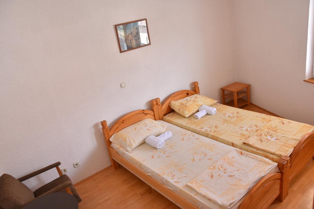 Apartment And Studio Damjan Ohrid Luaran gambar